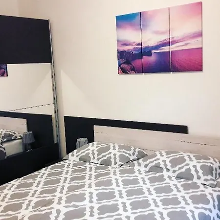 Apartament Nena Near The Center With Free Parking *