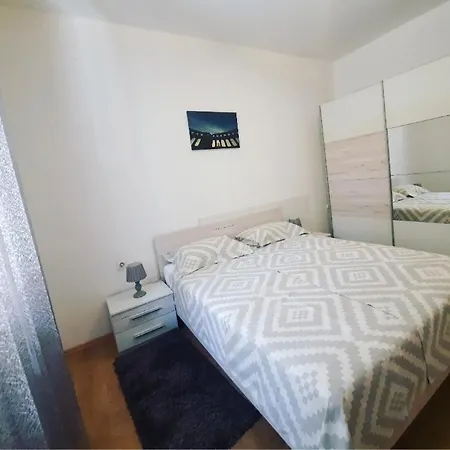 Nena Near The Center With Free Parking Apartment *