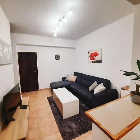 Nena Near The Center With Free Parking Apartment *